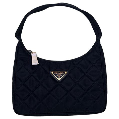 Black Quilted Re